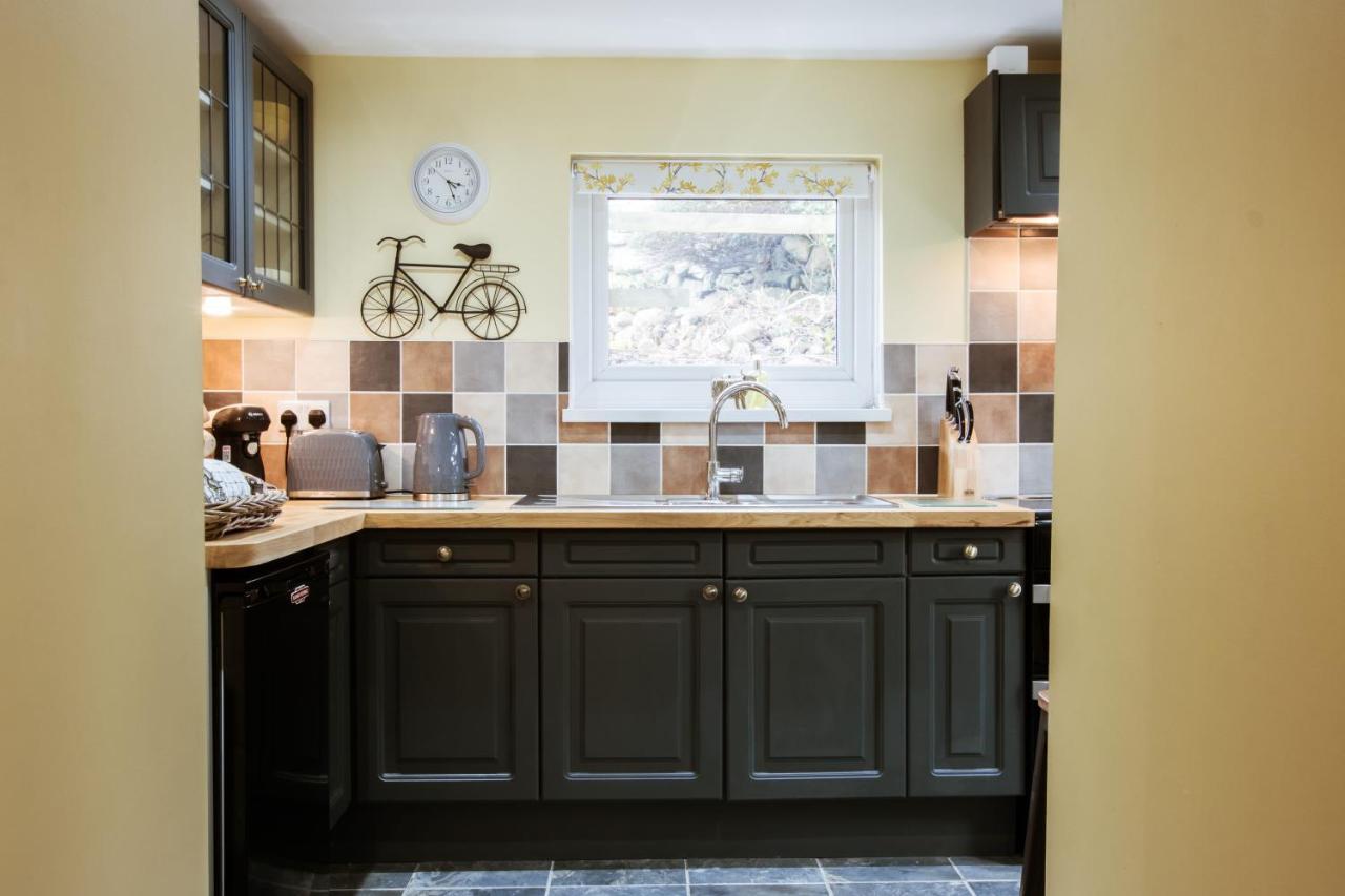 Cosy, Coastal Cottage In Snowdonia Harlech Esterno foto