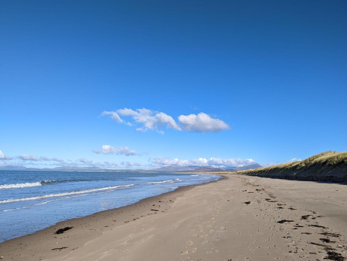 Cosy, Coastal Cottage In Snowdonia Harlech Esterno foto